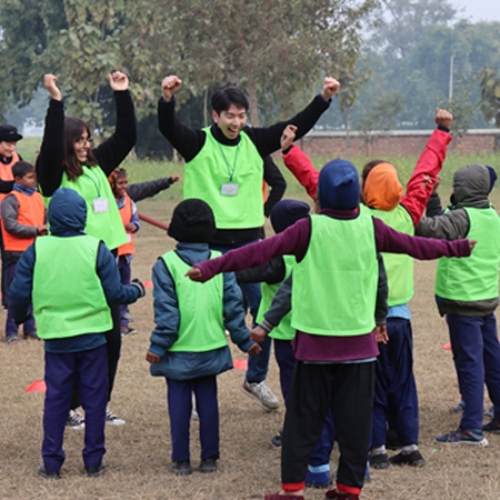 SNU Volunteer Corps in Nepal, Coloring Local Students’ Dreams with Passion