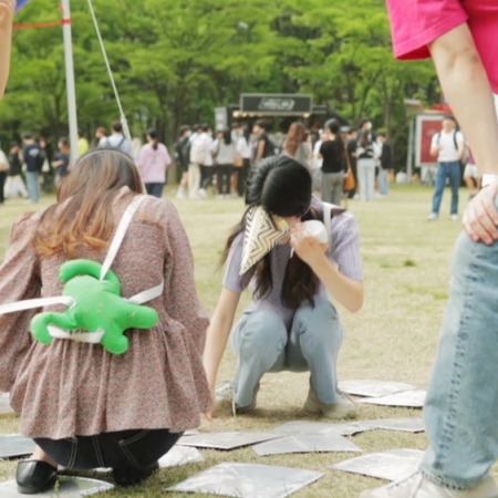 Spring Festivities Return Offline with SNU Festival: Homecoming