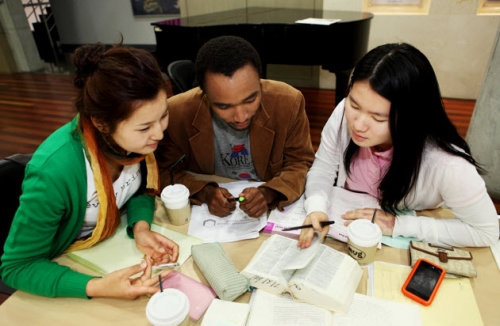 SNU to Provide One-on-One Writing Classes for Students
