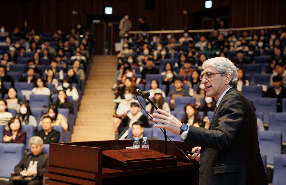 Peter Salovey, the President of Yale University