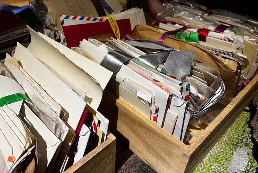 About 500 letters sent and received by Park Wansuh