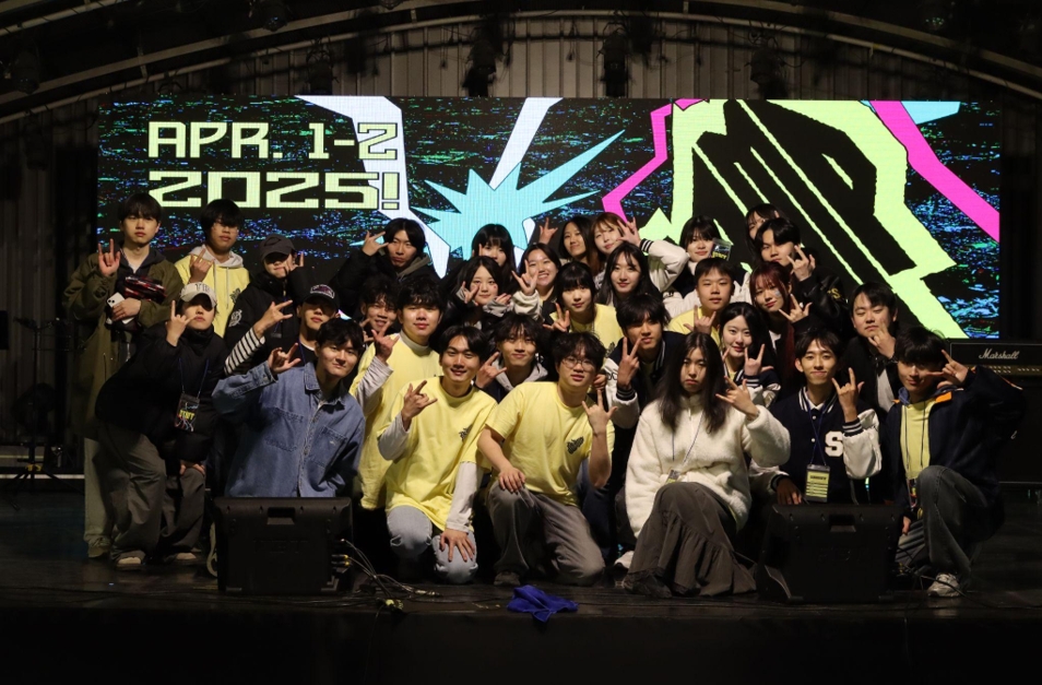 The organizing committee of the first-ever SNU Rock Festival
