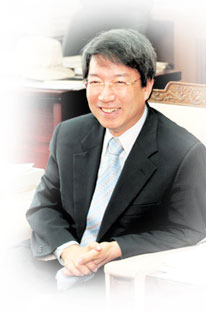 CHUNG Un-Chan